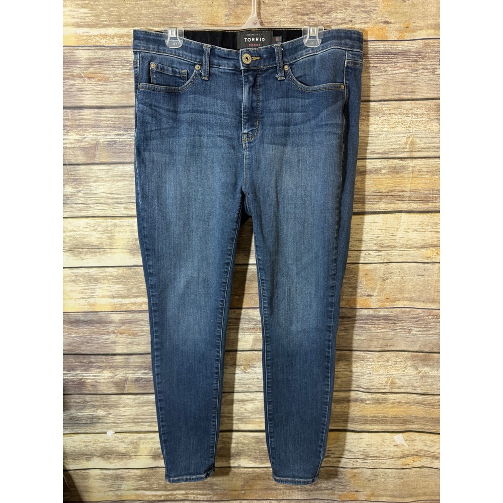 Torrid Premium Sky High Skinny Jeans Medium Wash Blue Denim 16 Stretch - Picture 2 of 7
